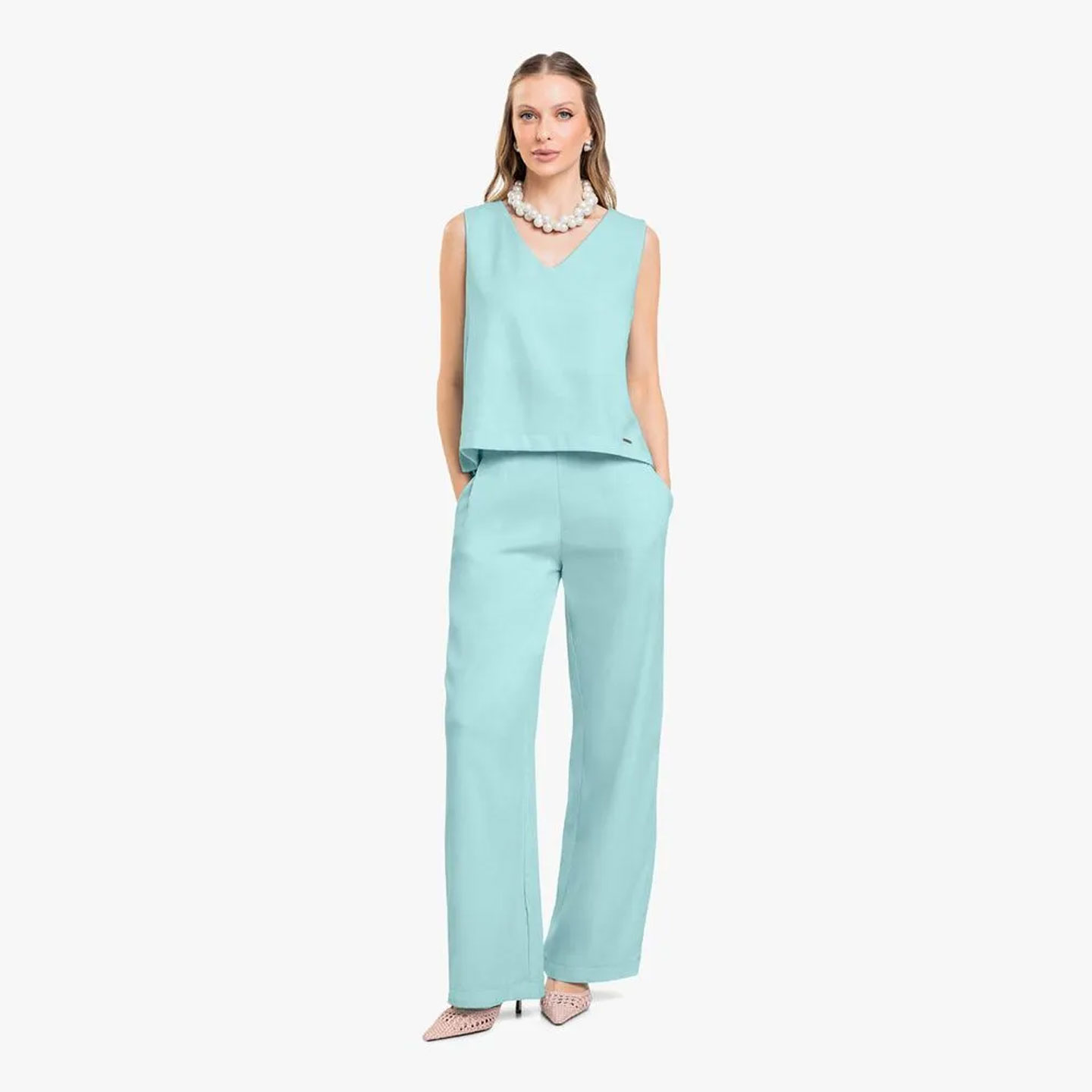 Blusa em Tecido Plano Cavada Gola V 73206 - Cereja Rosa